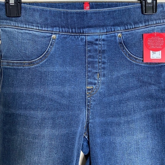 NWT SPANX Distressed Ankle Skinny Jeans Medium Wash size Small - Picture 5 of 7